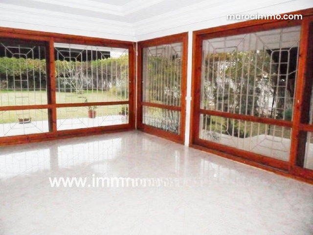 À louer villa avec chauffage central à Rabat Souis — 2