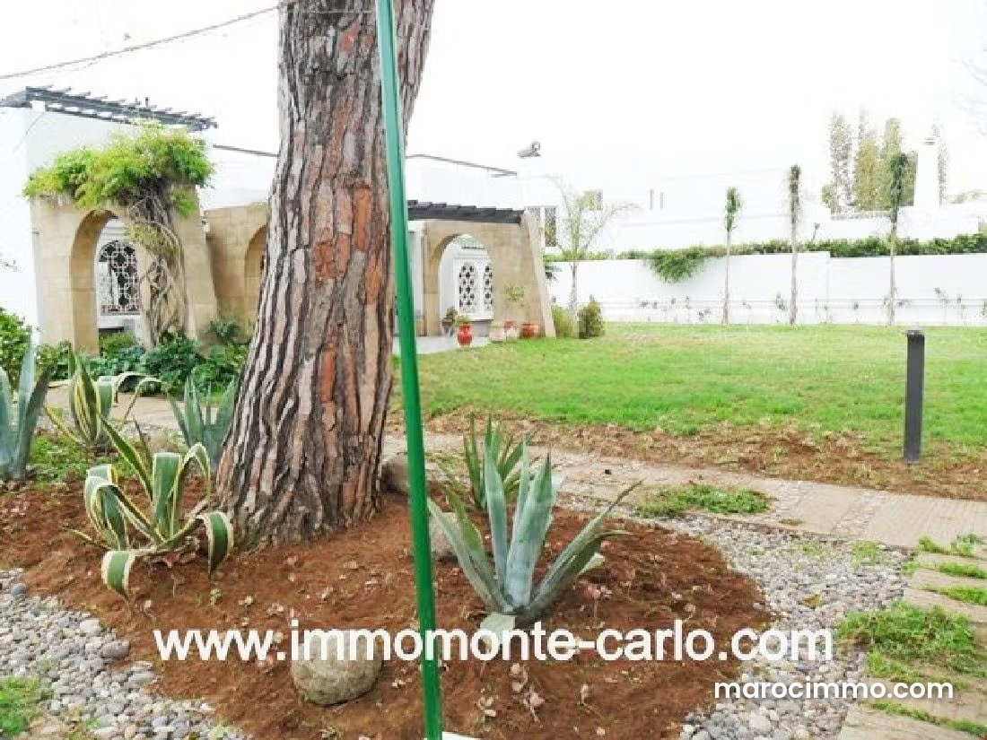 Bureau 600 m² avec jardin, Souissi, Rabat — Rabat