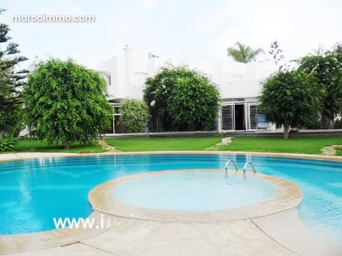 600 m² Villa with Heated Pool, Souissi, Rabat — Rabat