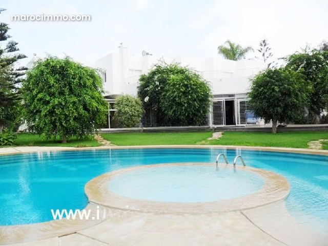 Villa neuve haut standing à Souissi — Rabat