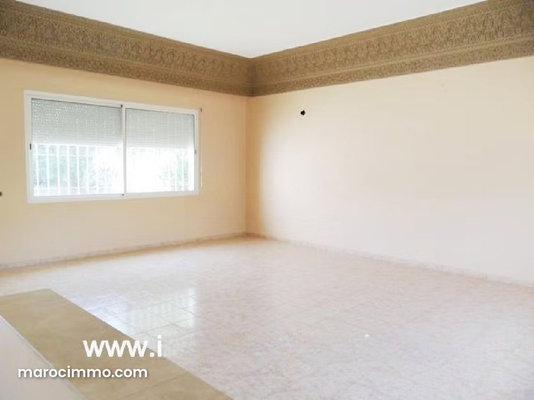 500 m² Villa with Large Garden and Caretaker’s Quarters, Souissi, Rabat — Rabat