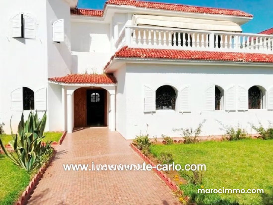 400 m² Villa with Landscaped Garden for Rent, Hay Riad, Rabat — Rabat