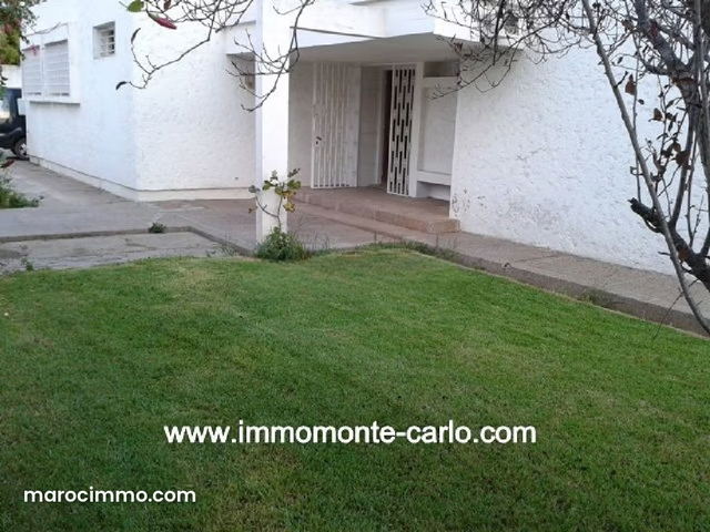 Villa avec chauffage central à OLM Souissi — Rabat