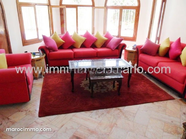 Charming villa with pool and beautiful garden — 5