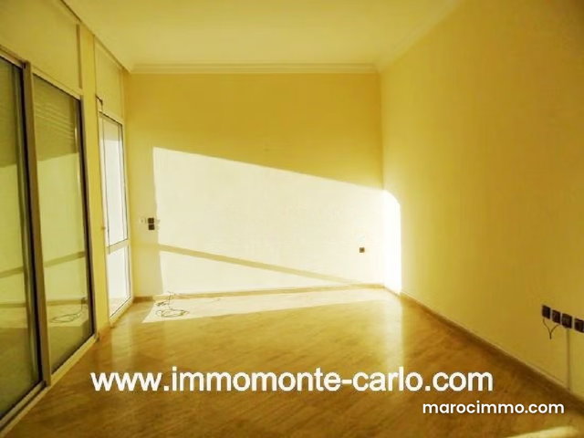 Location villa avec piscine au quartier Souissi — 4