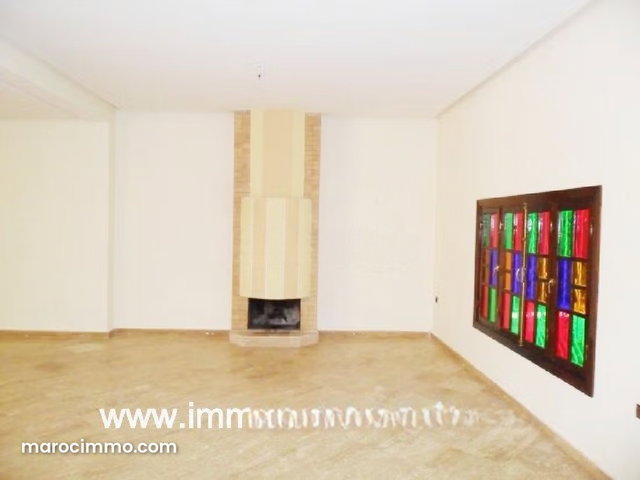 Location villa avec piscine au quartier Souissi — 2