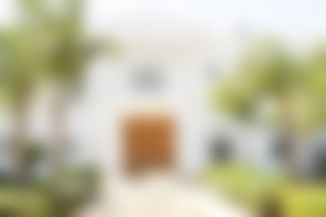 550 sqm Villa with Pool and 2,000 sqm Garden, Souissi, Rabat — Rabat