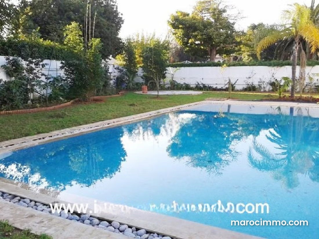 600 m² Villa with Pool and Garden, Souissi, Rabat — Rabat
