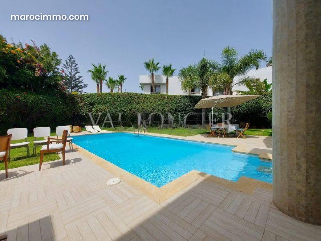 1,000 sqm Villa with Swimming Pool for Rent, Anfa, Casablanca — Casablanca