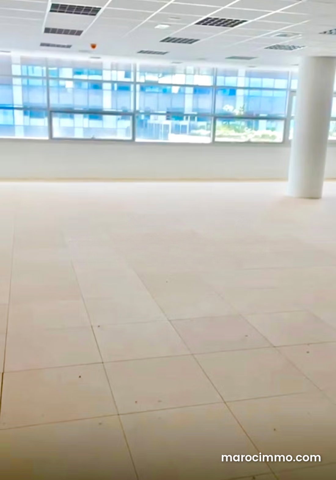 450 sqm Office with Services, Casablanca Marina — Casablanca