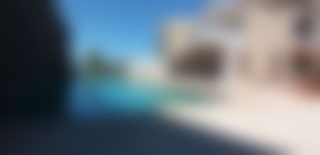 1,000 sqm villa with swimming pool and golf course views, central Bouskoura — Bouskoura