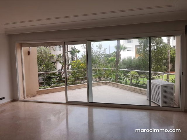 Appartement à louer à Casablanca. 3 belles chambres. Système de parabole et résidence sécurisée — 2