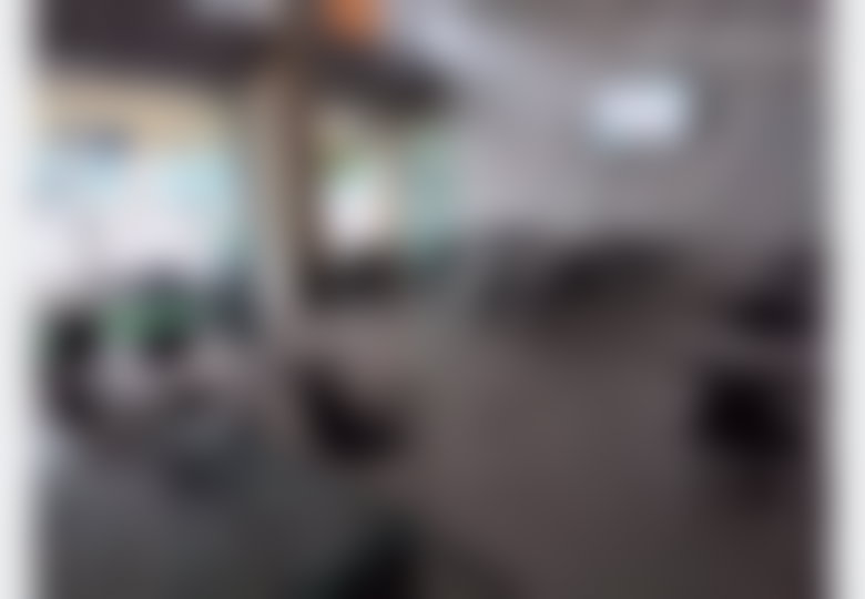 محل تجاري 120 م² للبيع على الشارع الرئيسي في مرتيل
