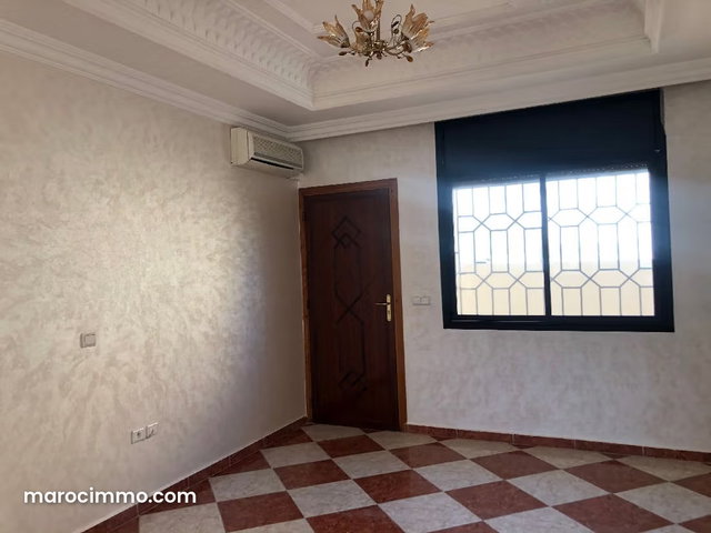 Magnifique villa à louer à Riyad. 3 belles chambres. Cheminée et climatisation — 3