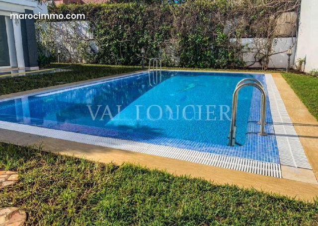 700m2 Villa for Rent in Oasis, Casablanca with Beautiful Garden and Pool — 2