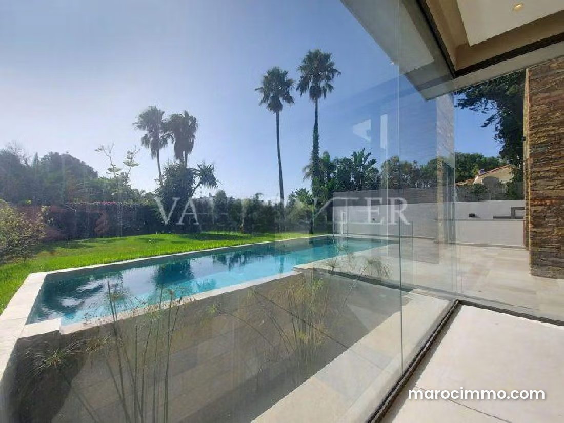 750 m² Villa with Pool and Garden, Anfa, Casablanca — Casablanca