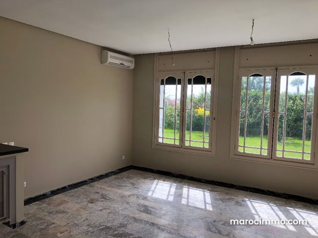 Magnifique villa à louer avec piscine chauffage central et un très beau jardin — 5