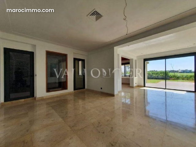 Front Golf Villa for Rent in Bouskoura Palm Grove — 3