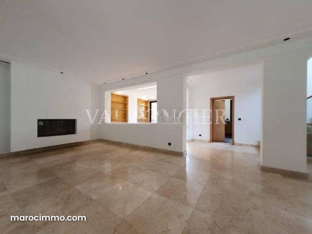 Location Villa 725m2 Avec Piscine, Palmeraie Bouskoura — 4