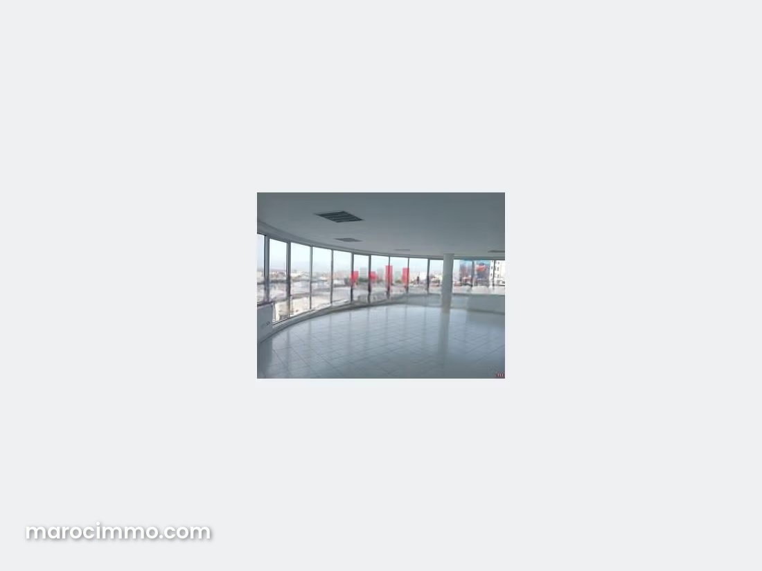 135 m² Office, Casablanca Finance City, Unobstructed Views — Casablanca