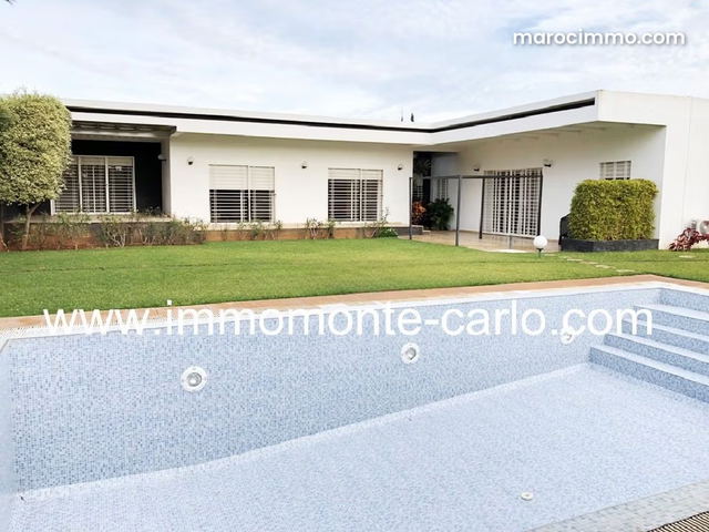 New and Modern Villa in Souissi — Rabat