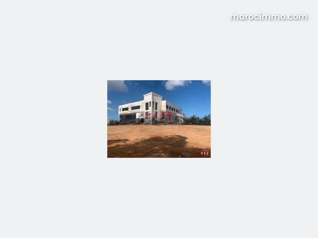 2,100 m² Commercial Premises for Rent in Dar Bouazza — Dar Bouazza