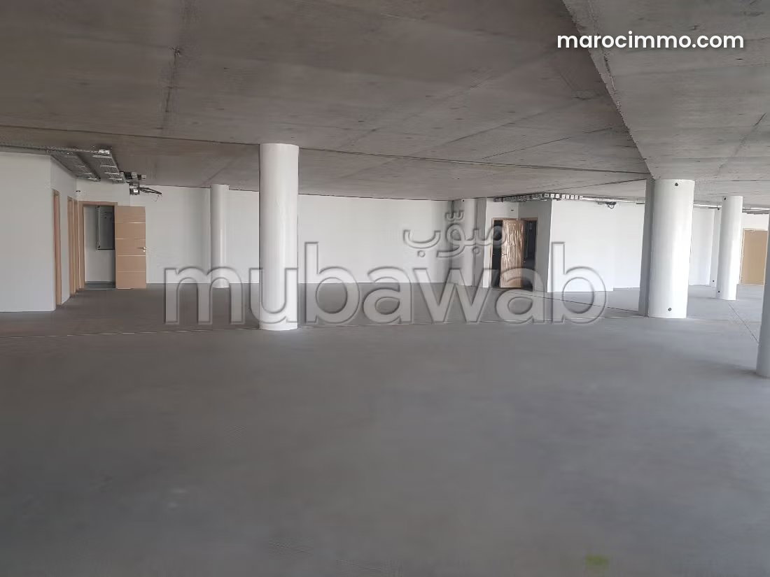 2,300 m² Office Space in Sidi Maarouf, Casablanca, Secure Building — Casablanca