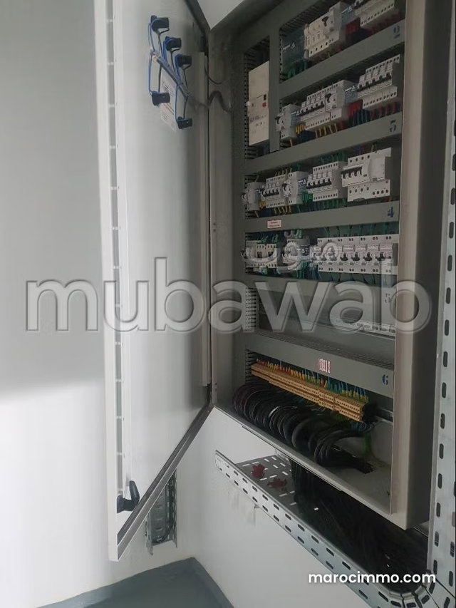 Plateau a SIDI MAAROUF LPB de2000m² — 3