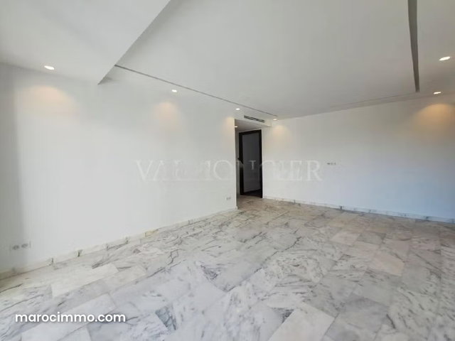 Location superbe appartement neuf 2chambres avec terrasse CFC, Casablanca — 2