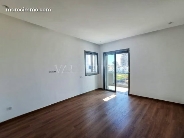 Location superbe appartement neuf 2chambres avec terrasse CFC, Casablanca — 3