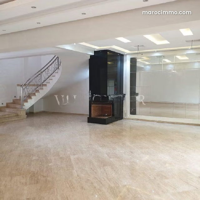 Luxury 4-Bedroom Villa for Rent in Ain Diab, Casablanca — 3