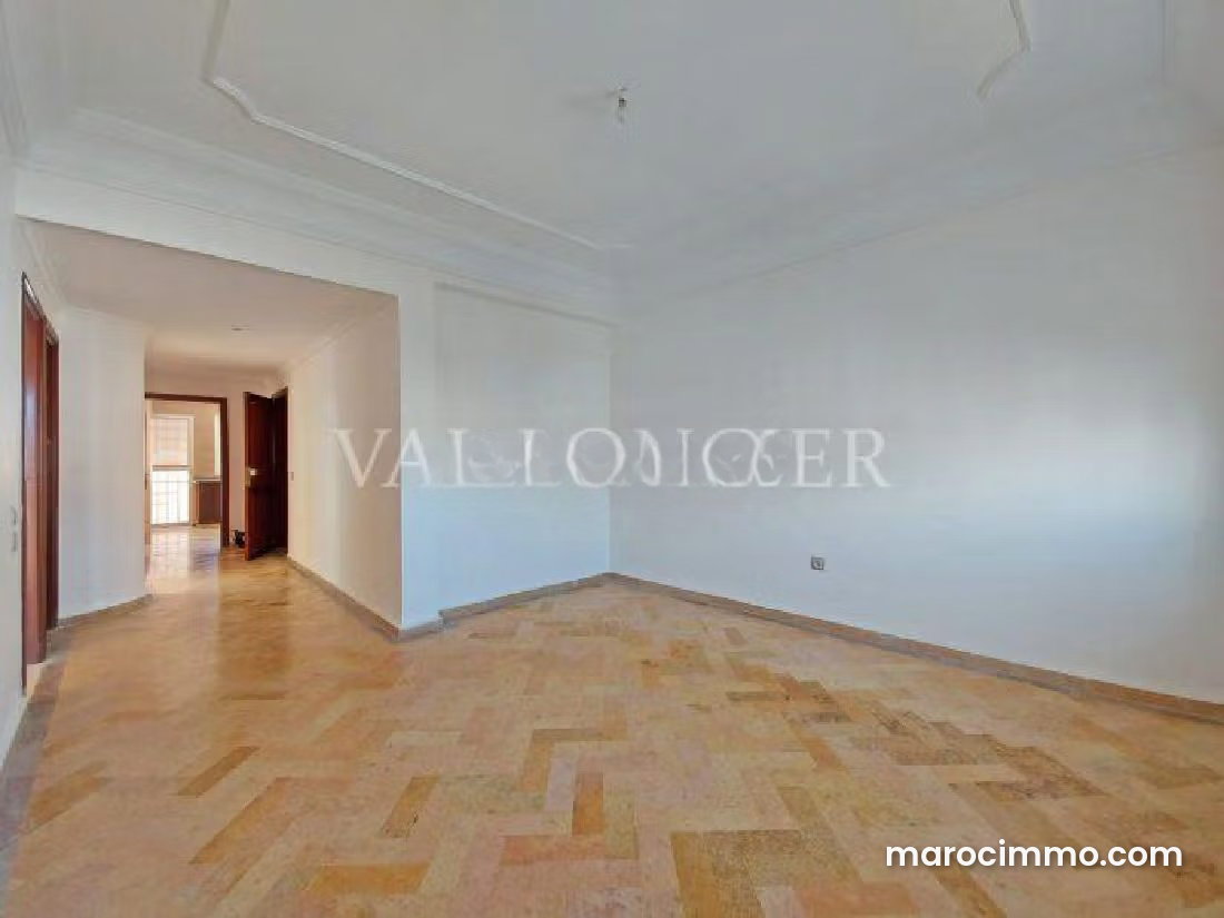 Apartment with terrace for rent in Racine, Casablanca — Casablanca