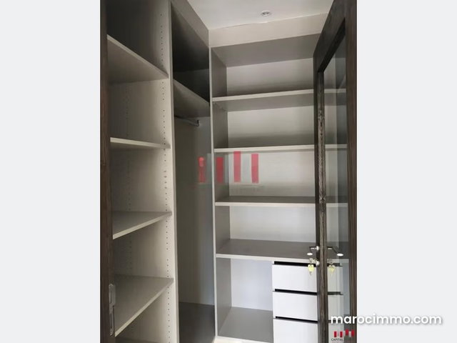 Superbe 3 chambres /neuf/ vue sur piscine — 2