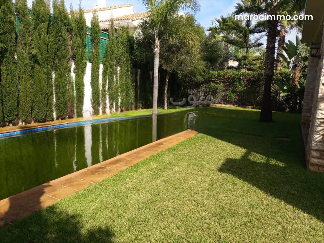 700 sqm Villa with Ocean Views, Swimming Pool and Garden in Dar Bouazza — Dar Bouazza