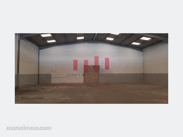 Depot industriel de 750 m2 zone industrielle sidi maarouf idéal pour stockage ou production a la location — 3