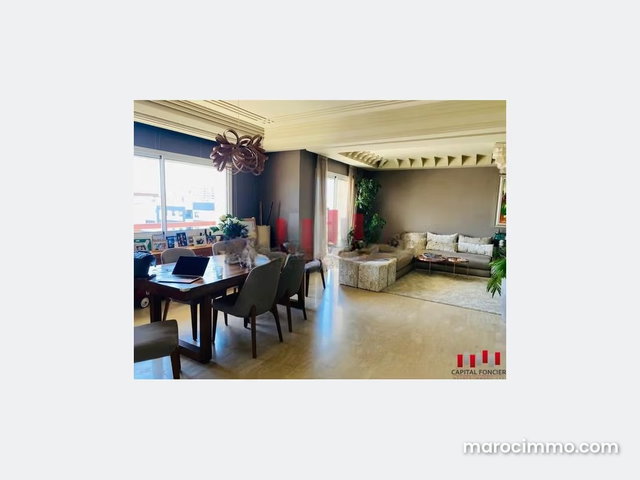 Unique duplex top floor with terrace facing the Moliere school garden — 4