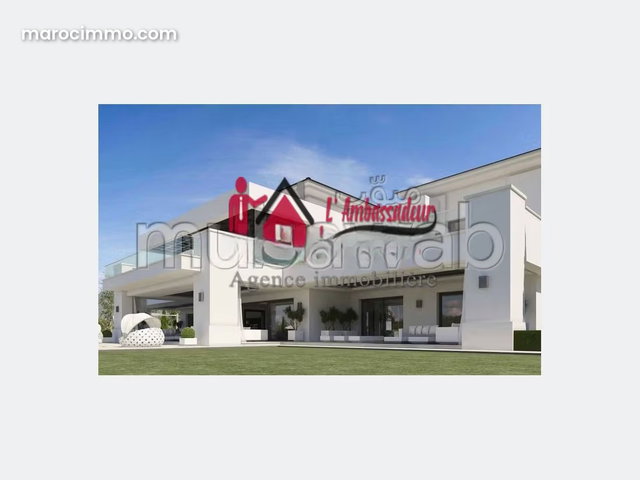 Villa de 2625m2 Ultra moderne BONNE AFFAIRE — 2