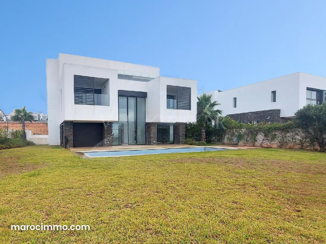 New 1,130 m² Villa with Pool and Sea View, Aïn Diab, Casablanca — Casablanca
