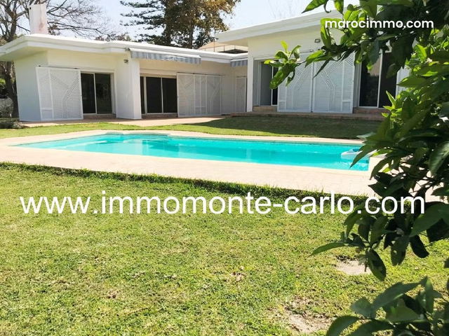 Cozy villa with central heating and pool in — Rabat