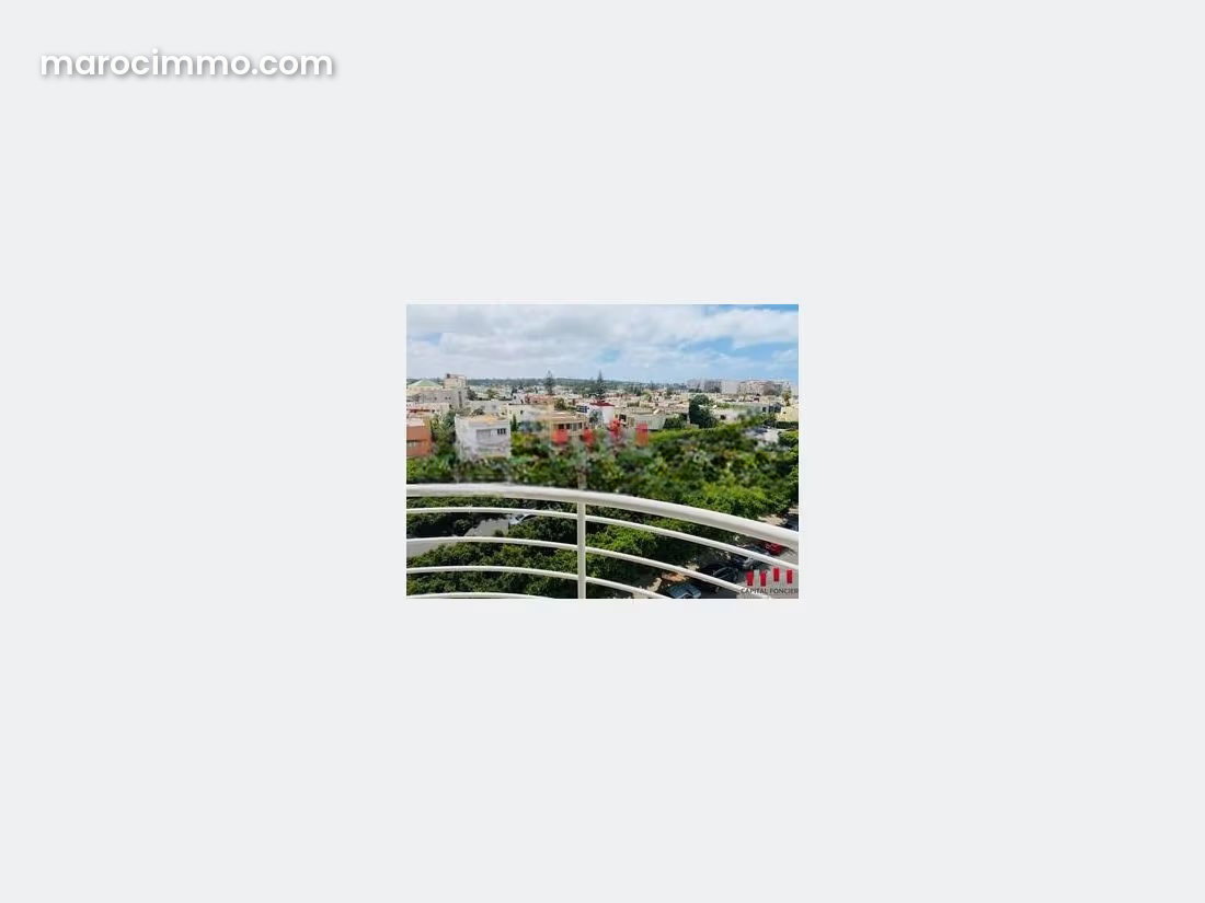 4-Room Apartment with Terrace in the Heart of Racine, Casablanca — Casablanca