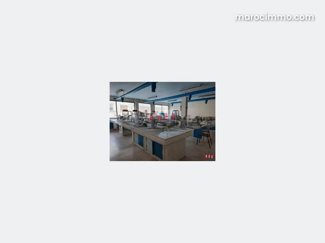 Immeuble a usage professionnel de 2500 m2 de surface exploitable coté bld mohammed V a la location — Casablanca