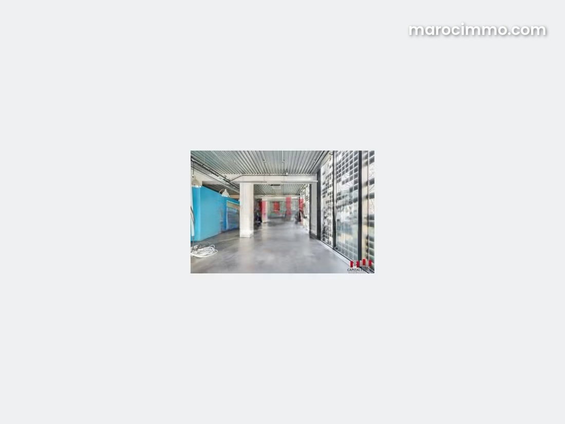 133 m² Commercial Space with Mezzanine, Racine, Casablanca — Casablanca