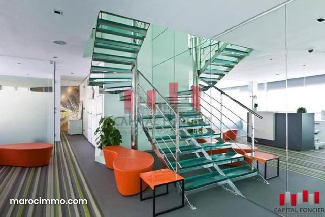 Plateau de bureau premium de 300 m2 de surface utile a maarif a la location — 2