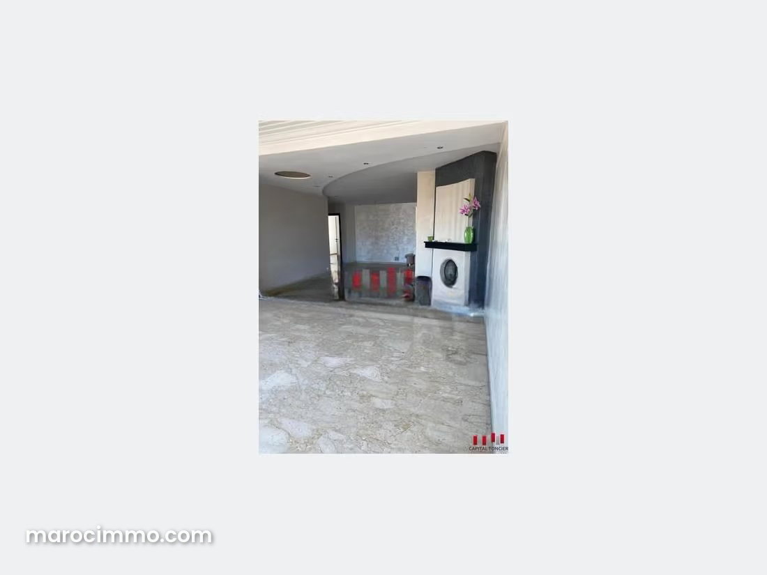 122 sqm Apartment, 3 Bedrooms with Fireplace, Palmier, Casablanca — Casablanca