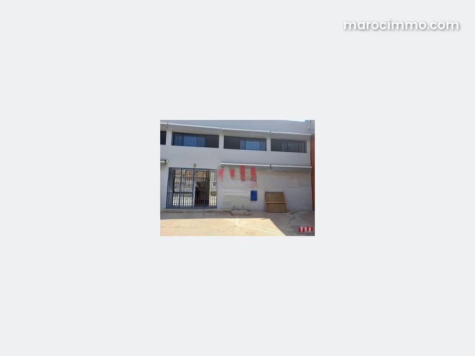 Local industriel de 150 m2 a la location zone industrielle lissasfa