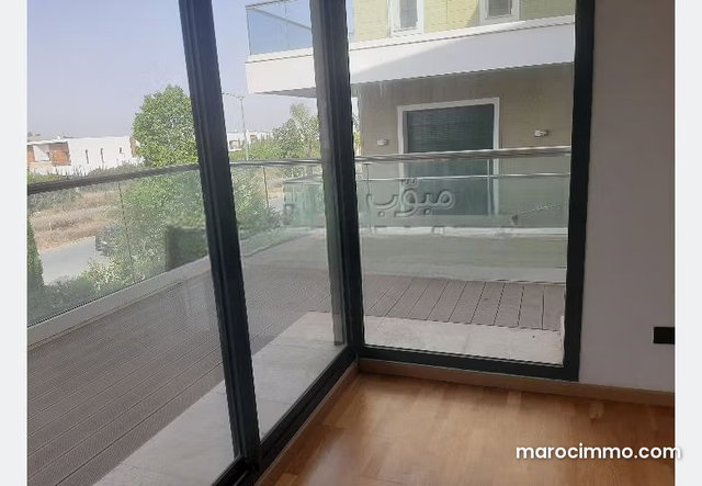 Vente d'un bel appartement à Bouskoura. Golf palmeraie. Terrasse et jardin — 5