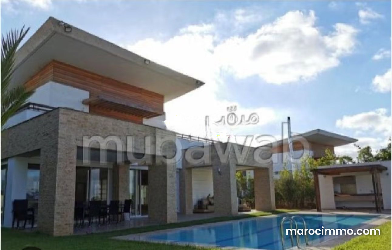 4-Bedroom Villa with Pool, Central Bouskoura — Bouskoura