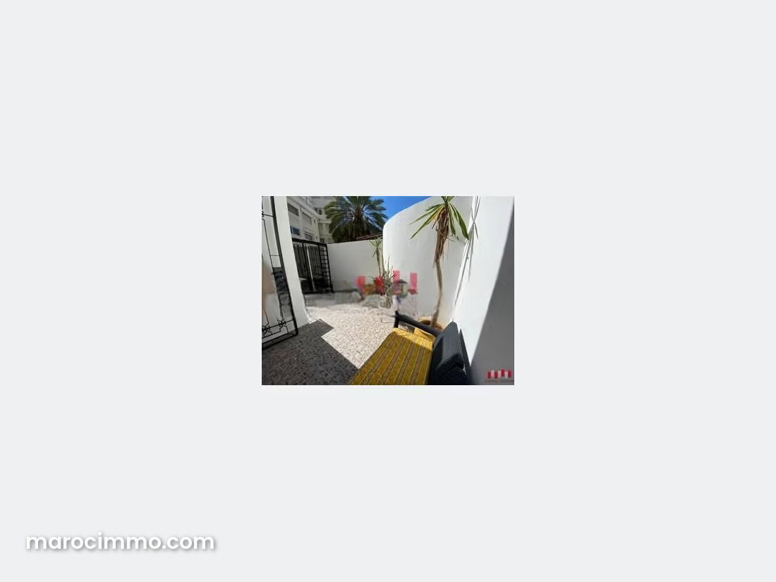 Furnished Apartment with Private Terrace in Racine, Casablanca — Casablanca