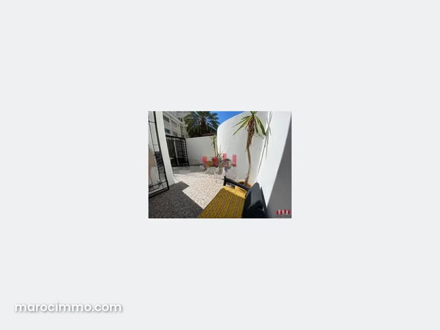 Terrasse soleil coquet racine — الدار البيضاء