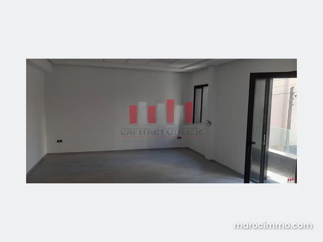 Petit immeuble de bureau rénové a neuf de 161 m2 de surface exploitable a gauthier a la location — 2